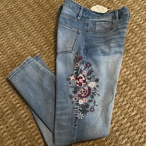 Knox Rose embroidered skinny jean